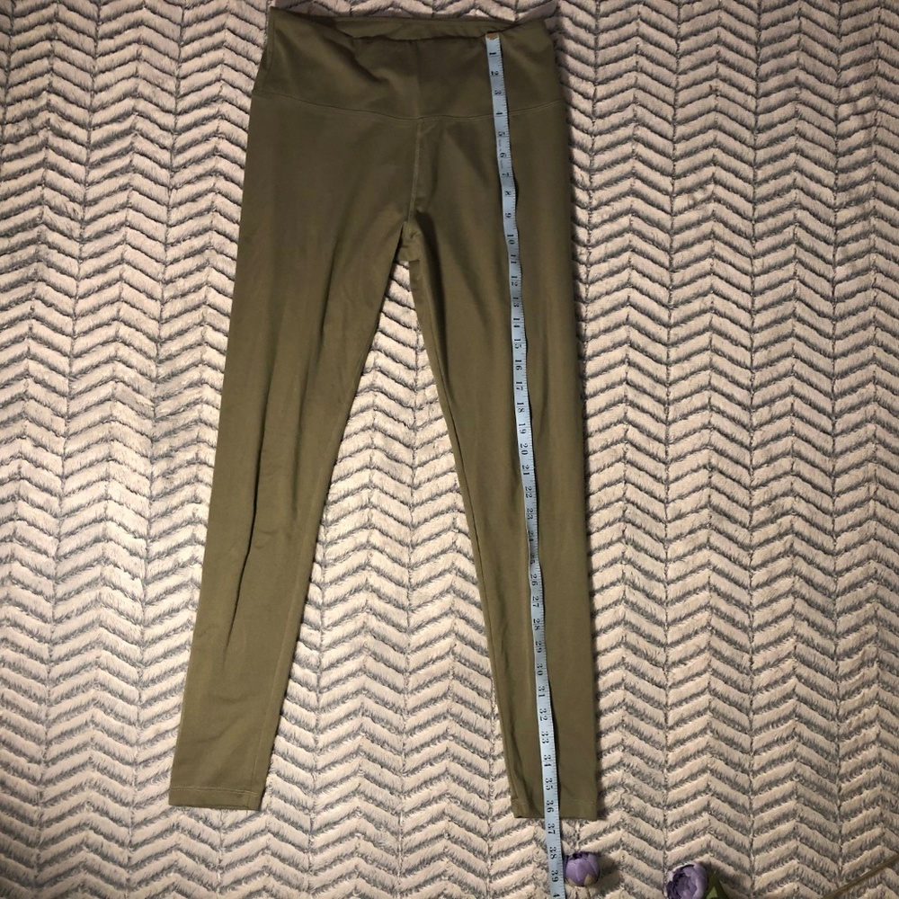High Rise Leggings - Picture 5 of 6